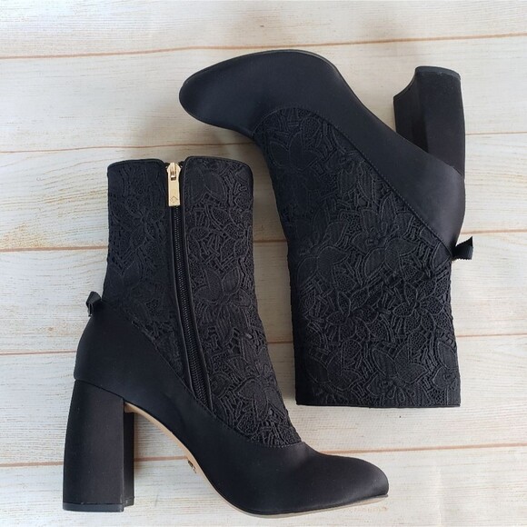 Nanette Lepore Linette Satin Lace Round Toe Block Heel Boots Black Size 7 1/2 - Picture 1 of 16